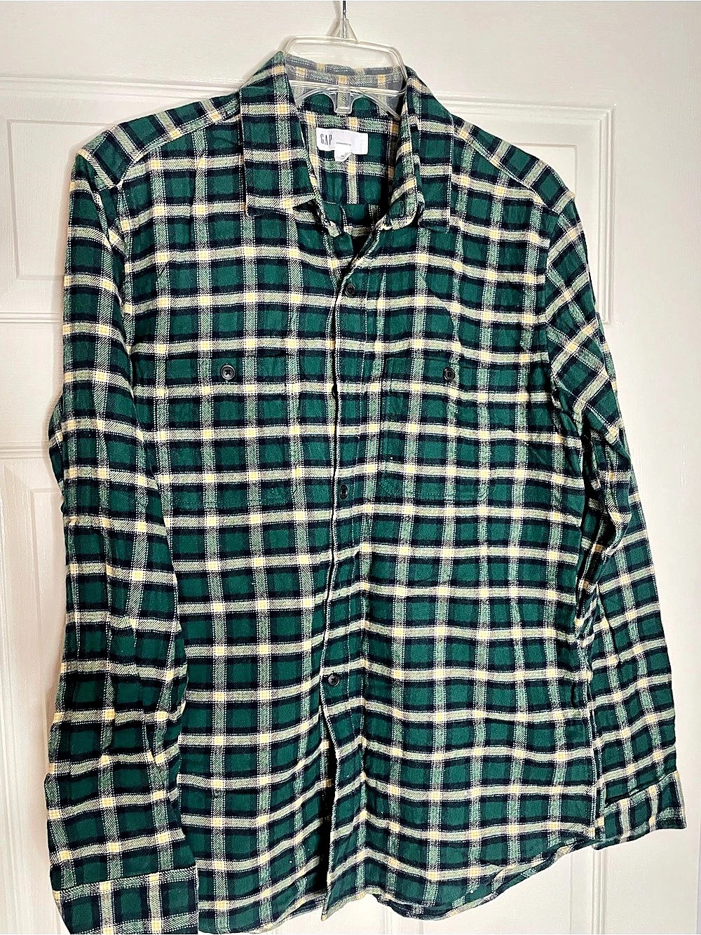 Mens GAP Plaid Button Down Shirt